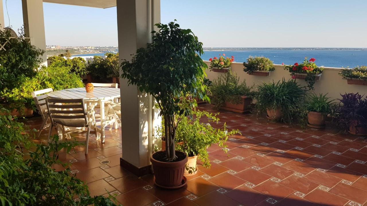 Amanda'S Panorama Apartment Taranto Exterior photo