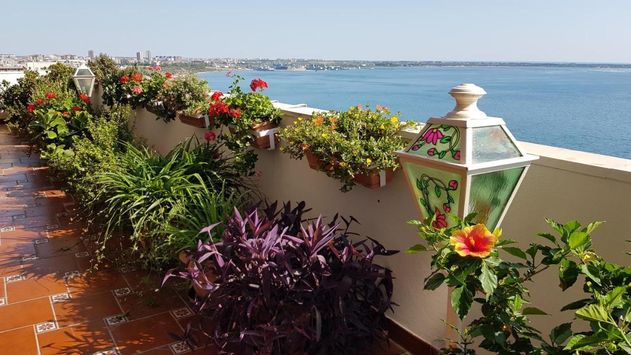 Amanda'S Panorama Apartment Taranto Exterior photo
