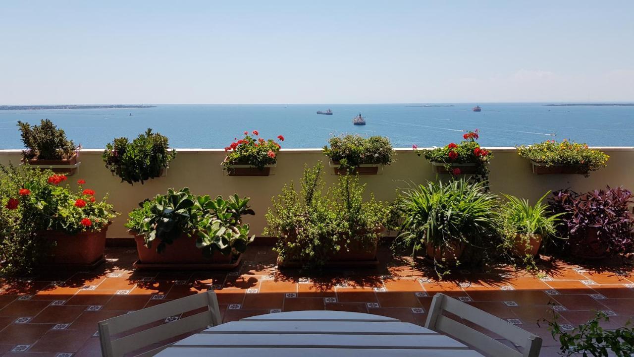 Amanda'S Panorama Apartment Taranto Exterior photo