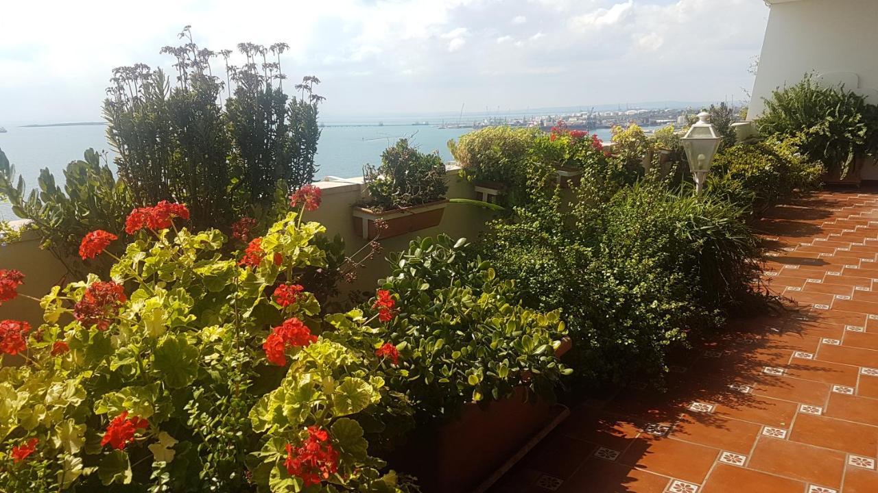 Amanda'S Panorama Apartment Taranto Exterior photo